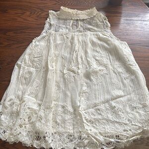 Xhilaration lacy tank top